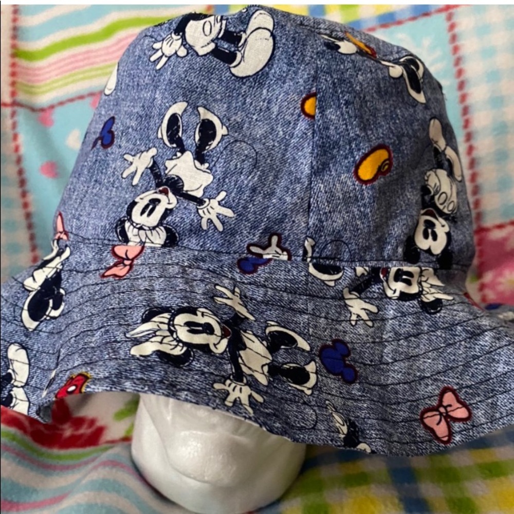 Disney Bucket hat. Comes with a matching mask